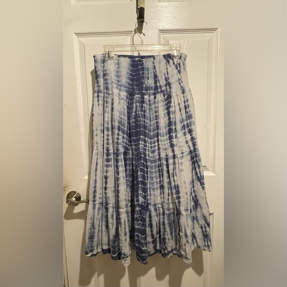 Women’s Blue Tie-Dye Full Length Skirt. Clean & in Good Condition. Size Small $8 - Picture 2 of 8